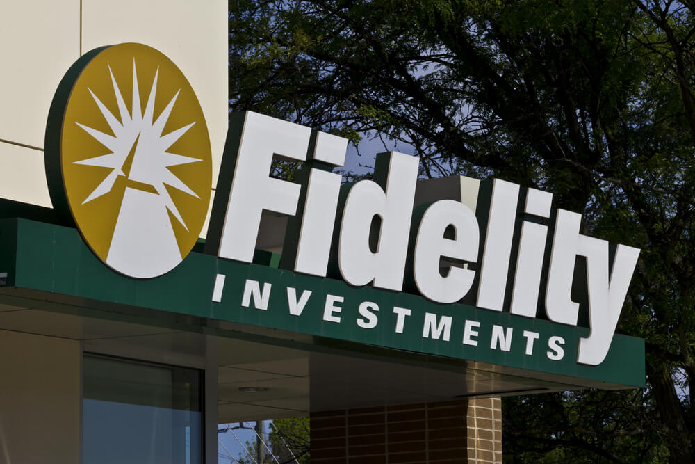 Solana News: Fidelity Advances Solana Spot ETF Plan as SOL Tests Key Price Levels