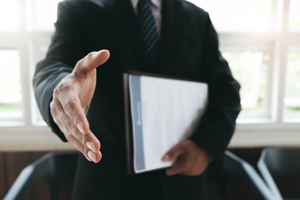 Coinbase Intensifies Hiring Spree to Cater to Institutional Clients