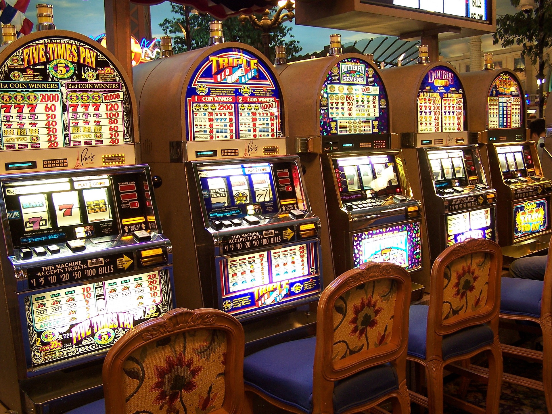 slots, mintdice.com, gaming, casino, cryptocurrency