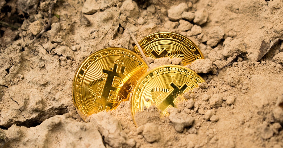 Some Analysts Are Warning Traders to Stay Away from Bitcoin
