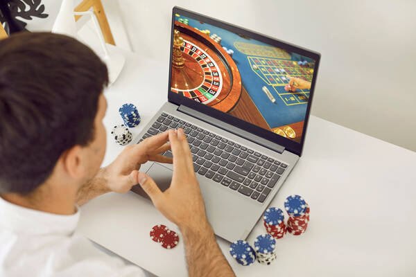 How Live Casino Games Took Over The Crypto Gambling World