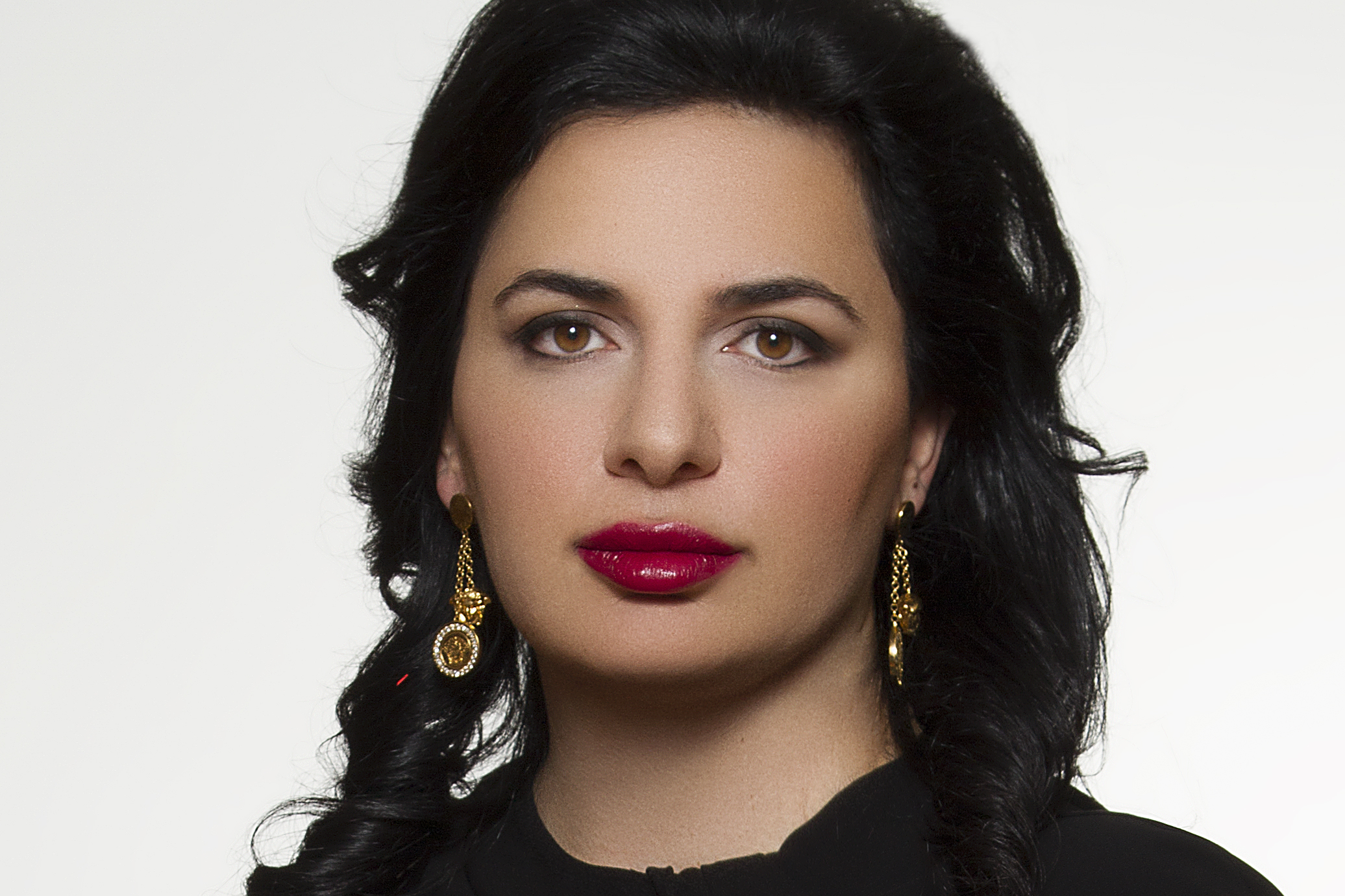Notorious OneCoin Promoter, Ruja Ignatova Back in News – Dead or Not?