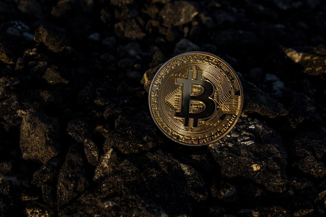 Bitcoin Mining Firms Witness 10% Stock Price Rally as Trump Promises Support