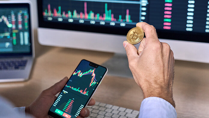 Top Bitcoin Trader Says BTC Is Likely to Blast Past $60K this Weekend, Altcoins Gear Up For More Gains