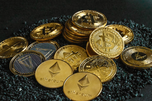 Top Rated Crypto Currencies to Buy in 2025 [100x Cryptos] 