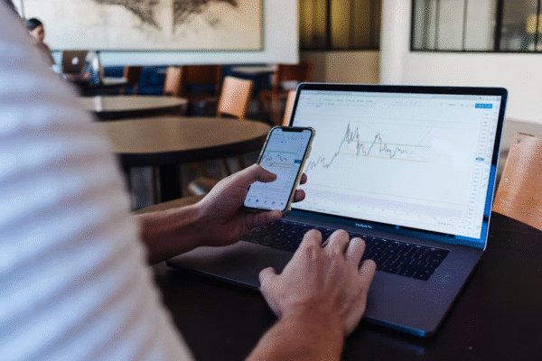 Fastest Growing Cryptos of 2025: BlockDAG, Uniswap, Hyperliquid & ICP