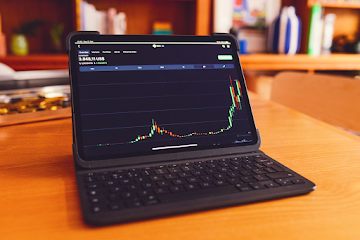 4 Top Crypto Gainers of 2025: BlockDAG, Stellar, Hedera, & Arbitrum