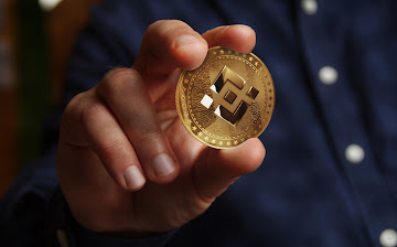 BNB Is Slipping Under $870, Just Days Before Its Biggest Upgrade