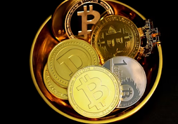 Stellar Strengthens, AVAX Turns Bullish, But BlockDAG’s 0M Presale and Binance AMA Dominate