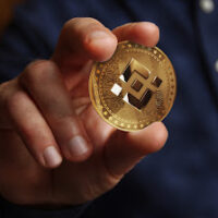 BNB News: BNB Key Supports Spark Speculation as Derivatives Heat Up
