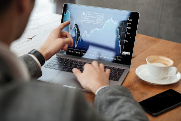 BlockchainFX’s AOFA License vs. Digitap’s ($TAP) Live Visa Card: Which is the Best Crypto to Buy Now?