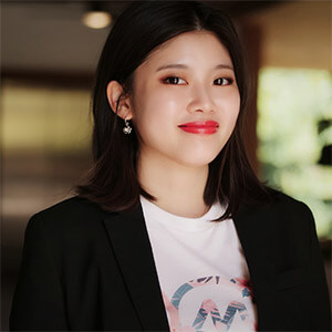 Carylyne Chan